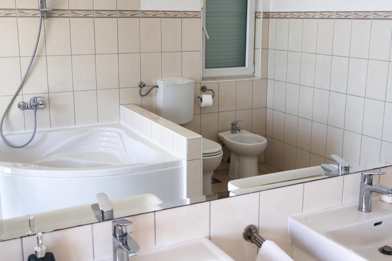Apartman Klara Lumbarda Zewnętrze zdjęcie